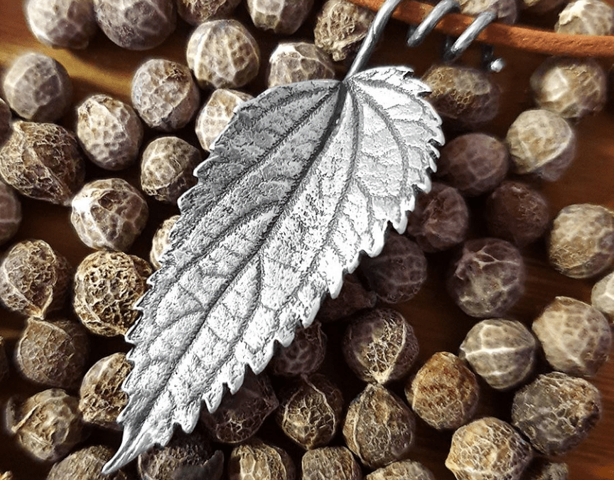 La Magia de la Joyería Artesanal: Conectando con la Naturaleza