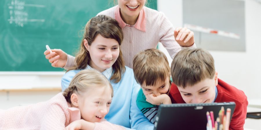 Aprende Idiomas a Tu Ritmo: El Camino Hacia la Fluidez 2 Aprender
Cursos personalizados